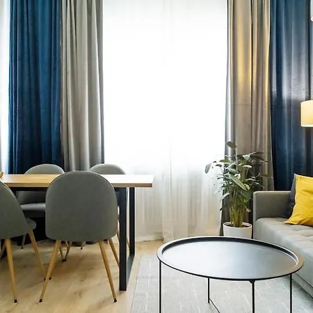 Sky Penthouse - Square I Free Parking I Balcony Bukarest