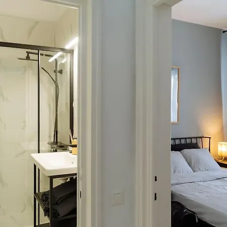 Lejlighed Sky Penthouse - Square I Free Parking I Balcony Bukarest