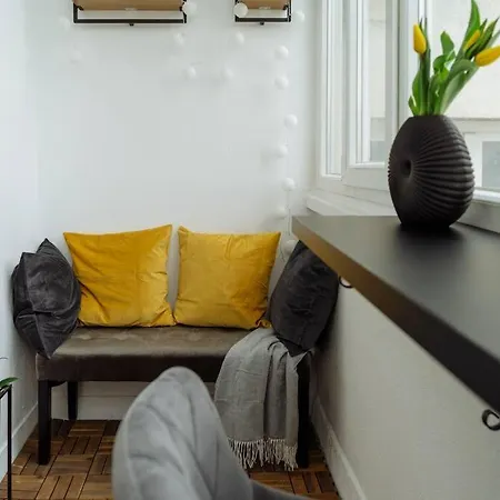 Sky Penthouse - Square