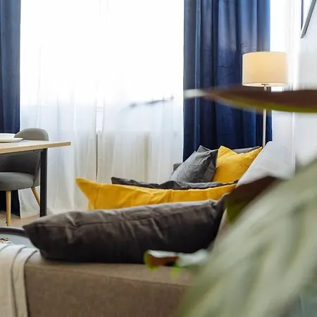 Sky Penthouse - Square