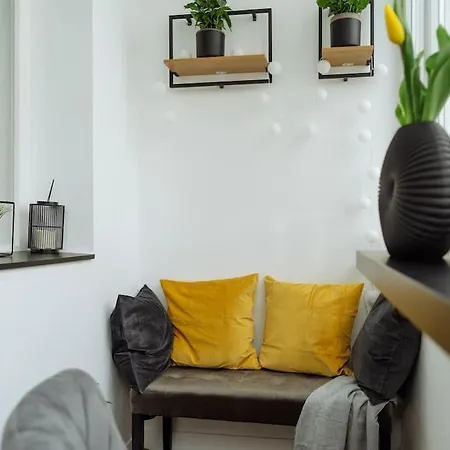 Sky Penthouse - Square