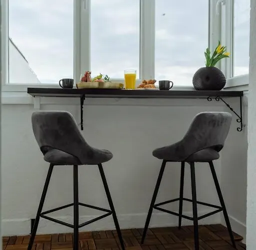 Sky Penthouse - Square *