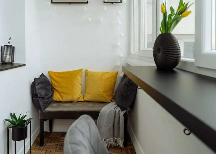 Sky Penthouse - Square