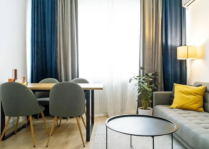 Sky Penthouse - Square بوخارست