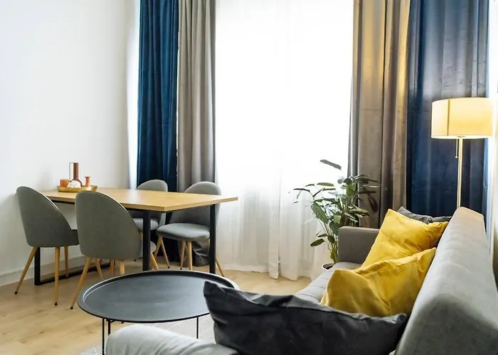 Apartment Sky Penthouse - Square Bucharest