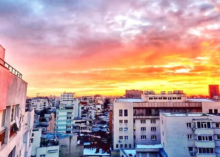 Sky Penthouse - Square *