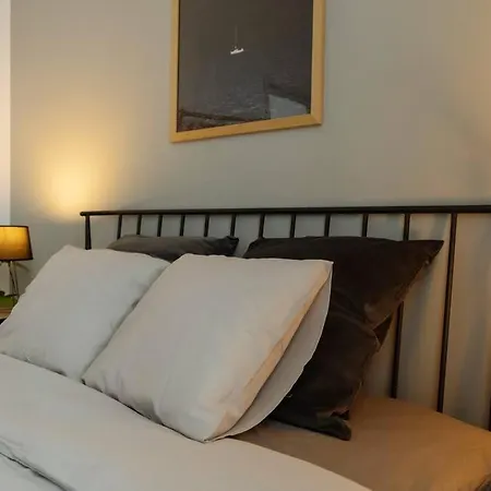 Sky Penthouse - Square Apartment Bucharest