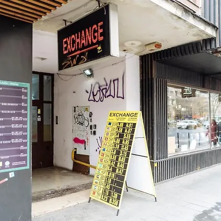 Sky Penthouse - Square